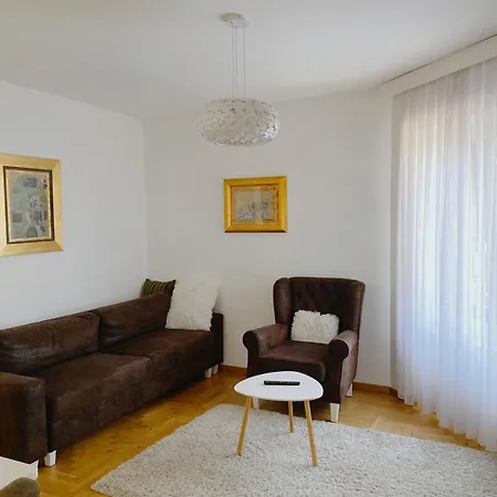 Apartment Relax In Center Of *